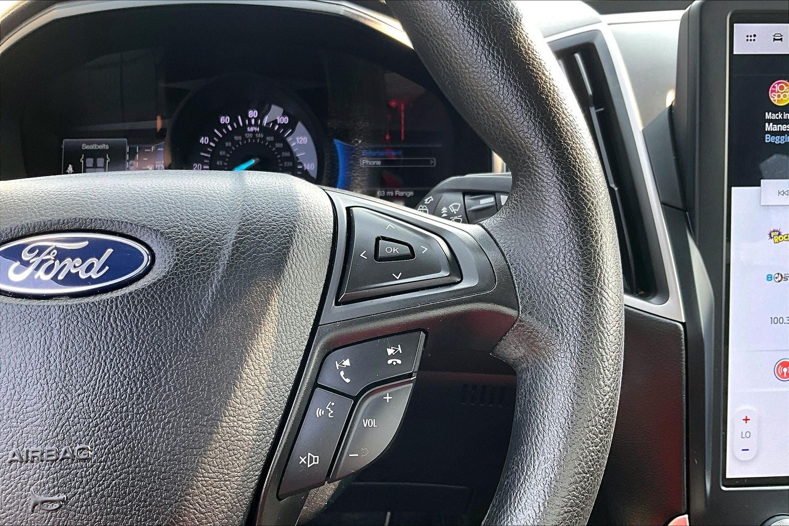 2022 Ford Edge SE