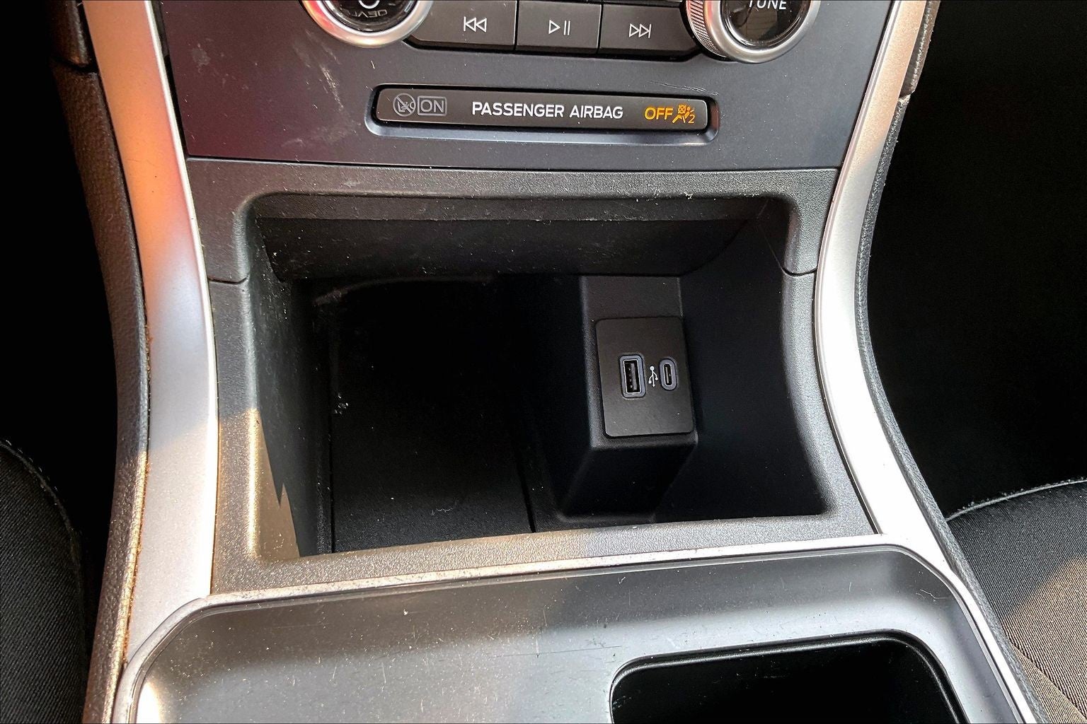 2022 Ford Edge SE