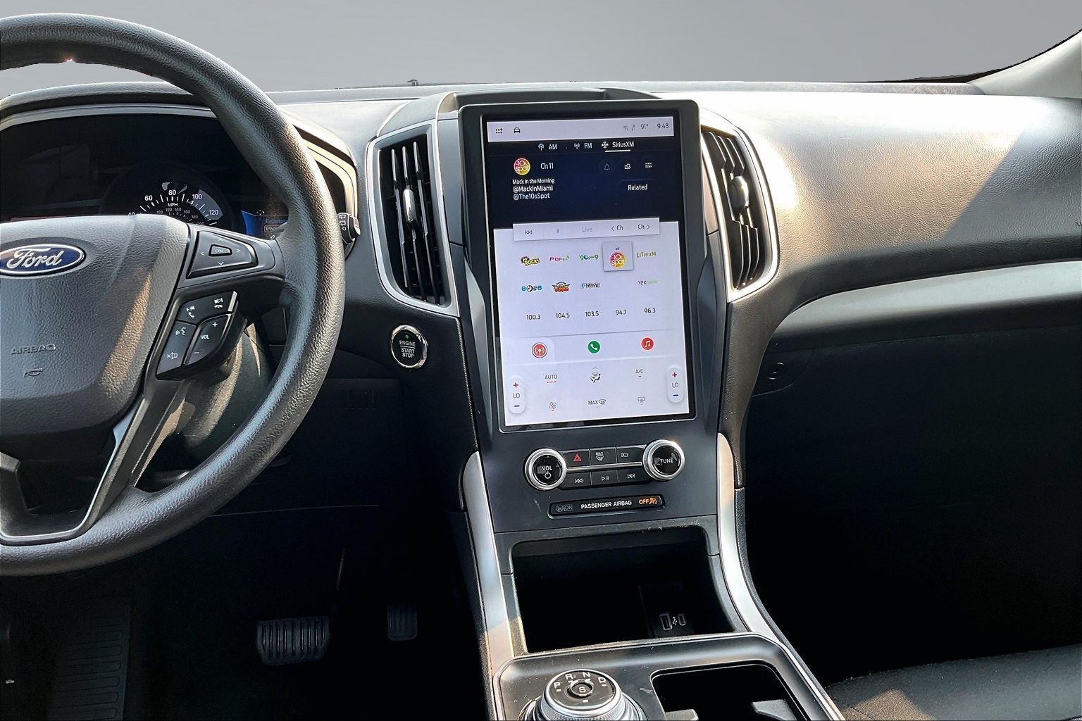 2022 Ford Edge SE