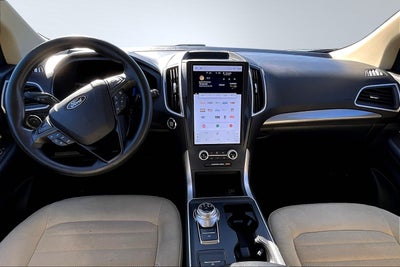 2023 Ford Edge SE