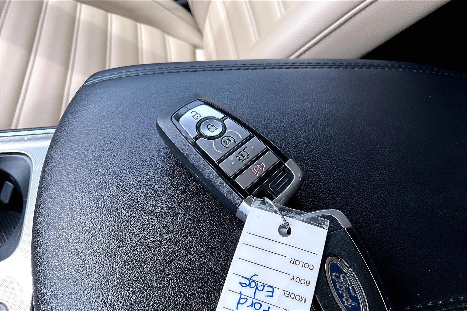 2022 Ford Edge SEL