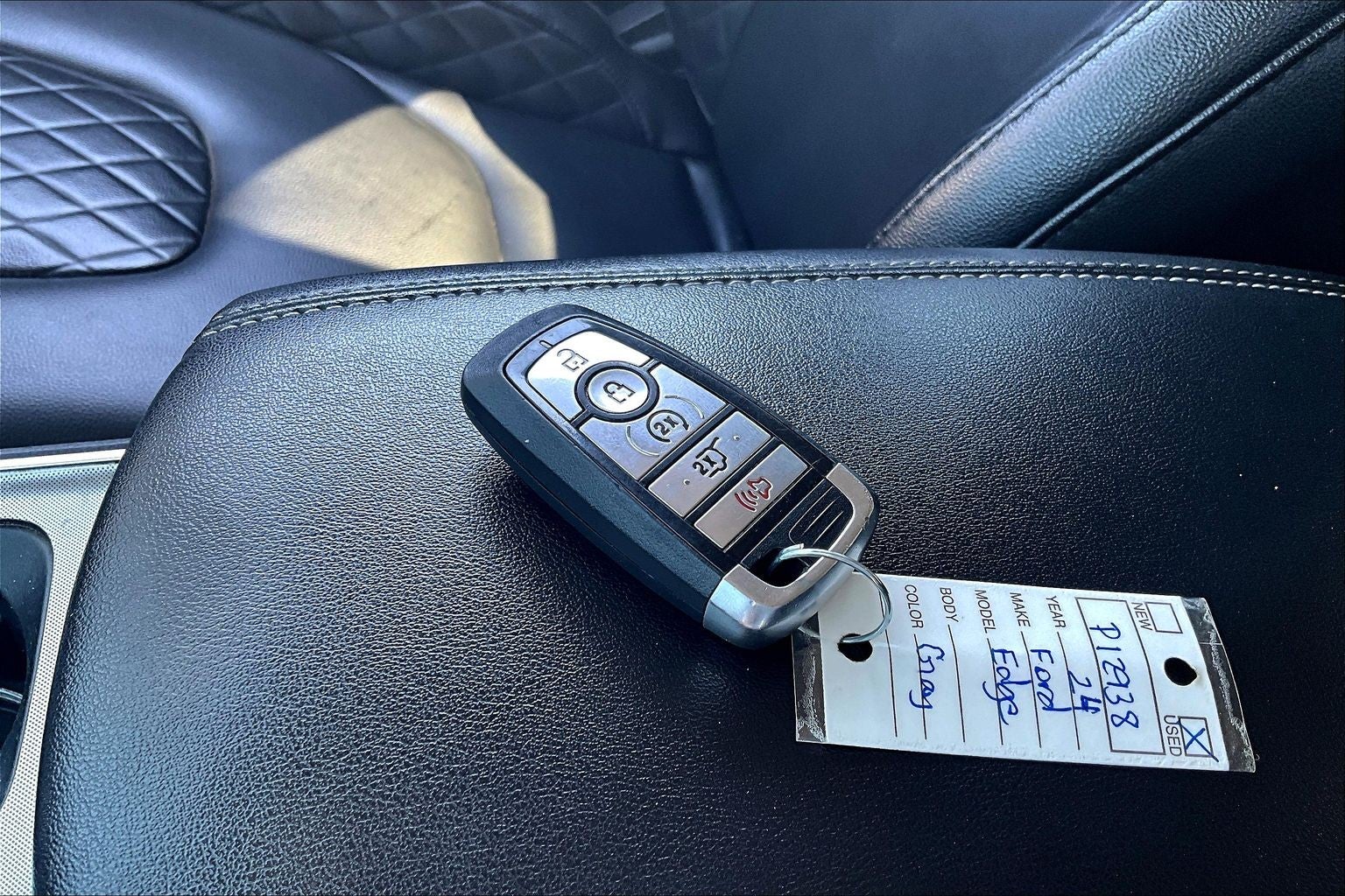 2024 Ford Edge Titanium
