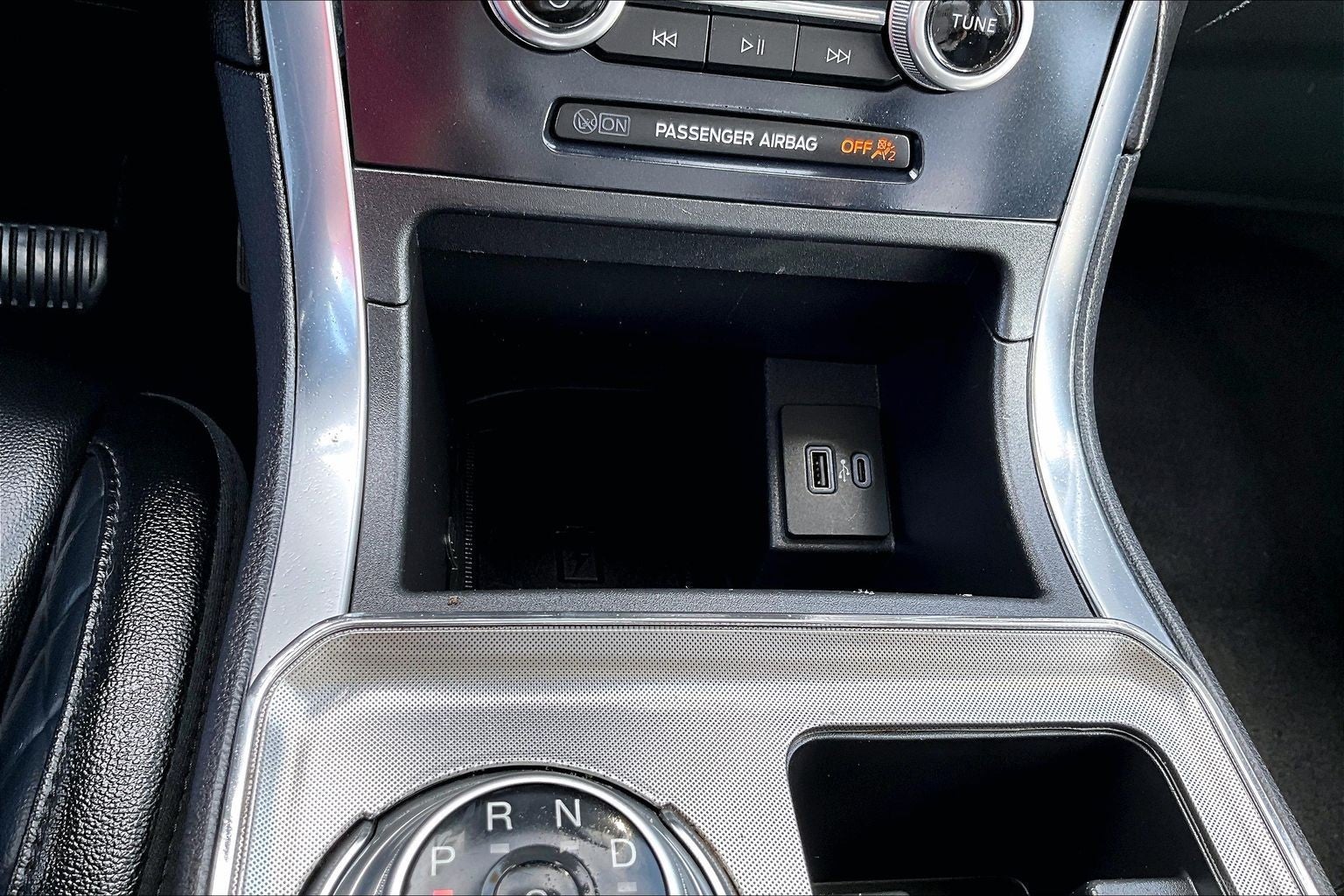 2023 Ford Edge Titanium