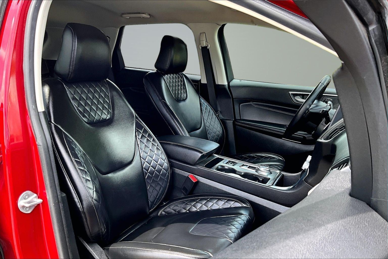 2023 Ford Edge Titanium