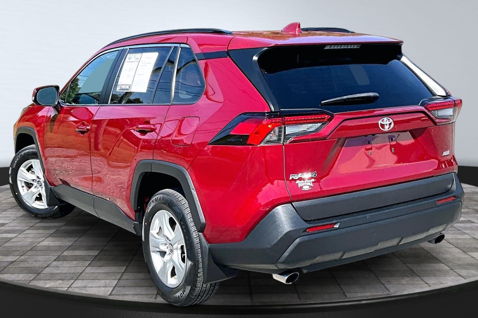2020 Toyota RAV4 XLE