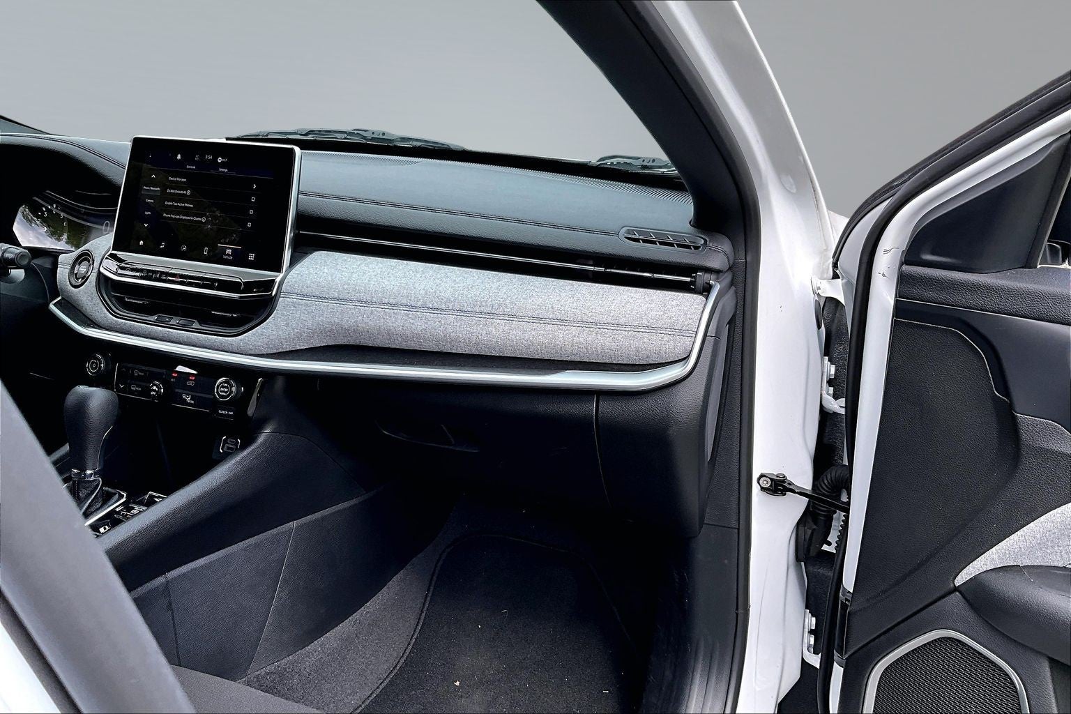 2023 Jeep Compass Sport