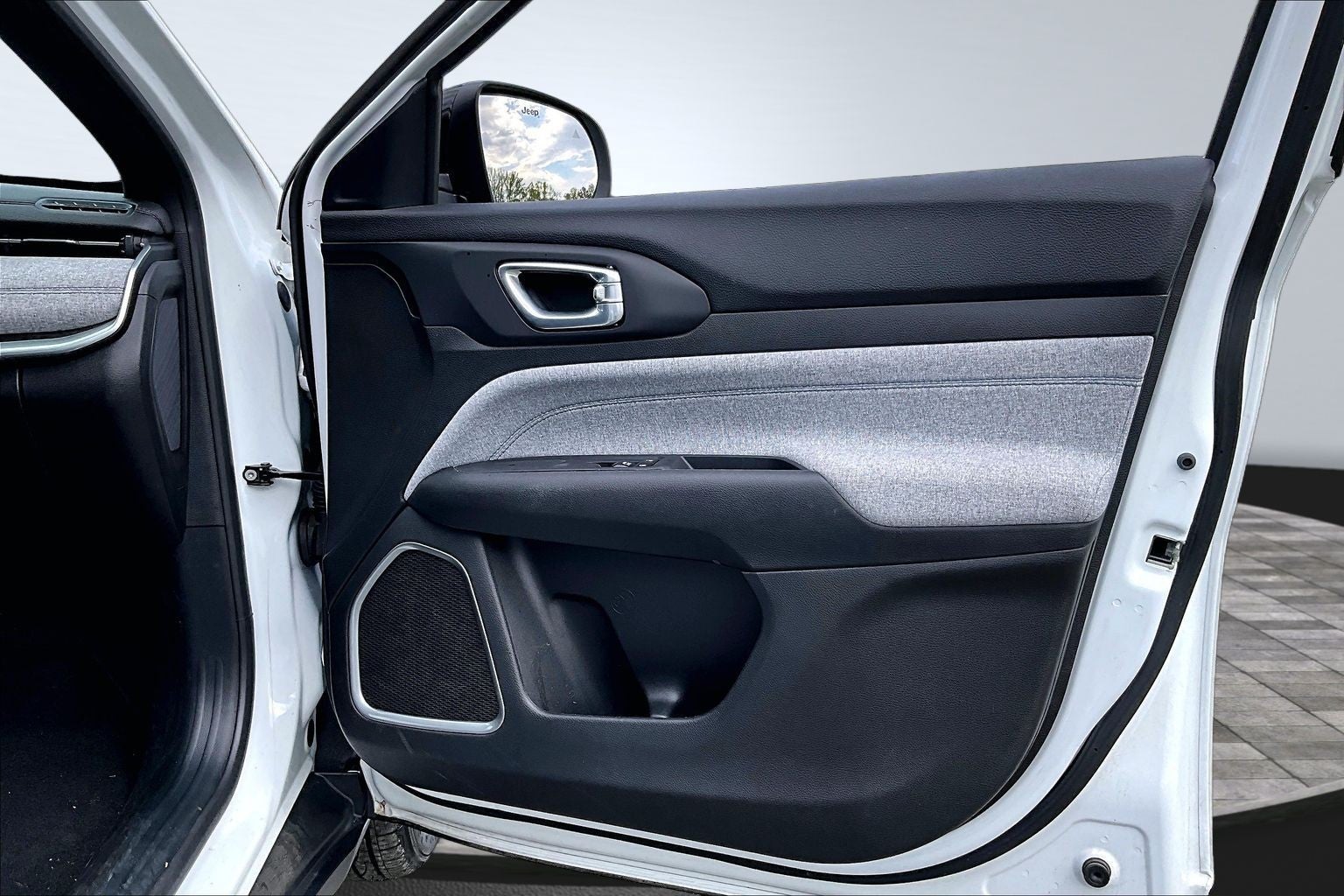 2023 Jeep Compass Sport