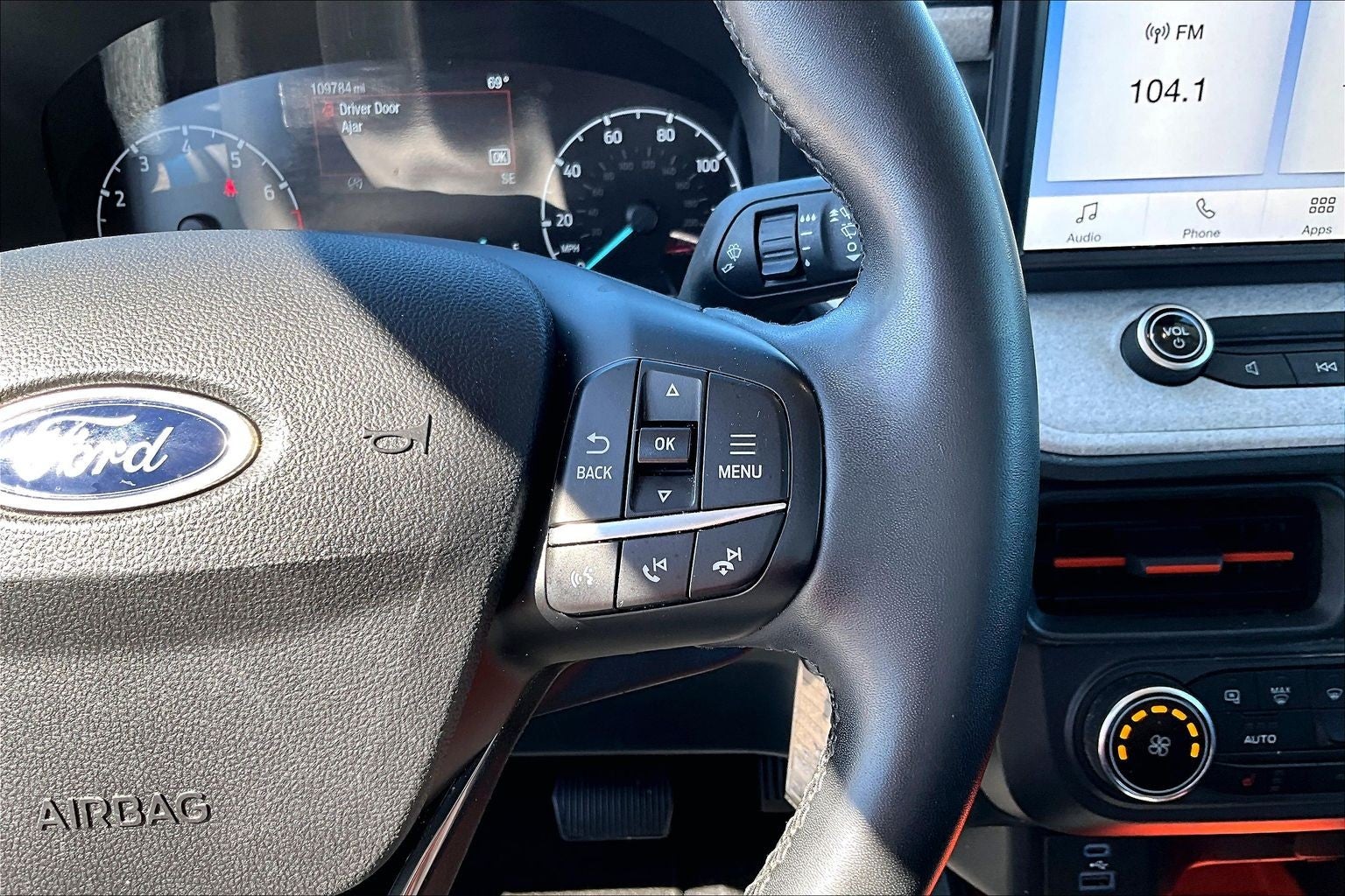 2023 Ford Maverick Base