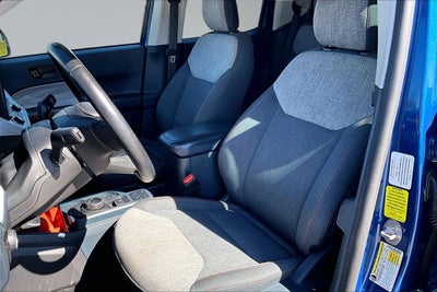2023 Ford Maverick Base