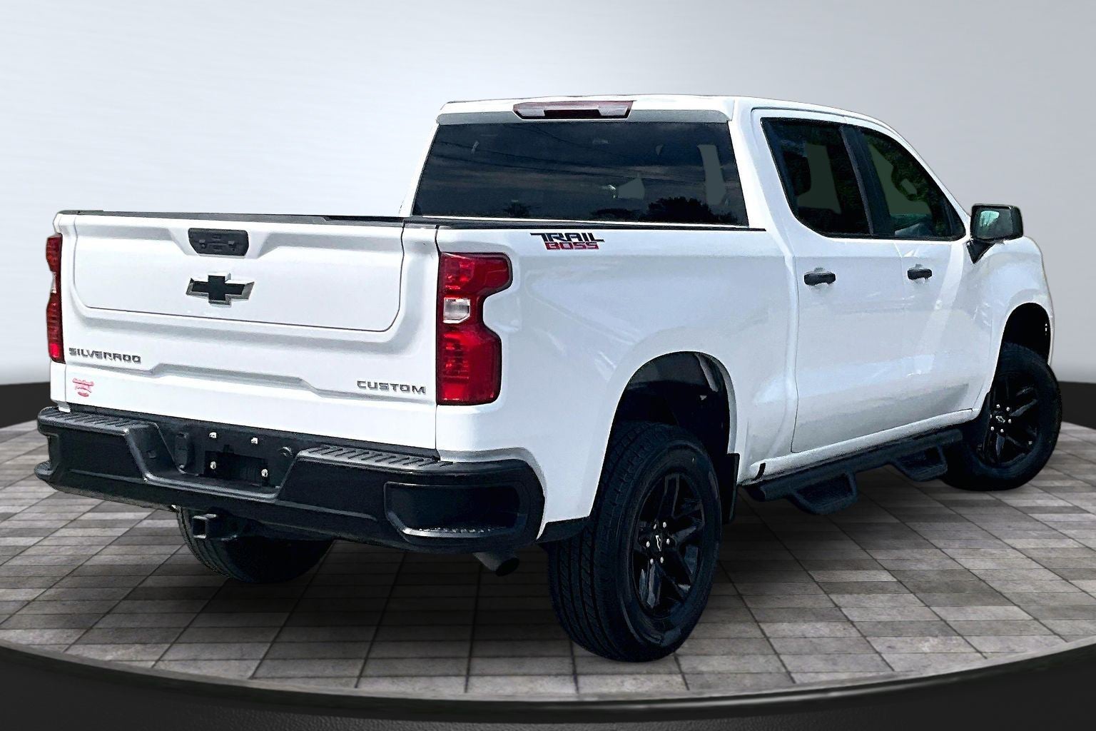2022 Chevrolet Silverado 1500 Custom Trail Boss