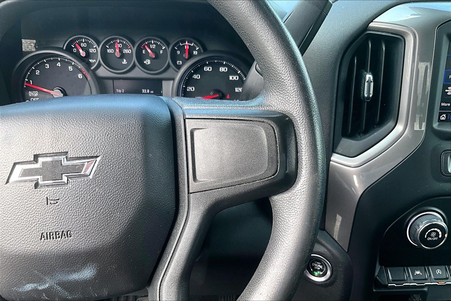 2022 Chevrolet Silverado 1500 Custom Trail Boss
