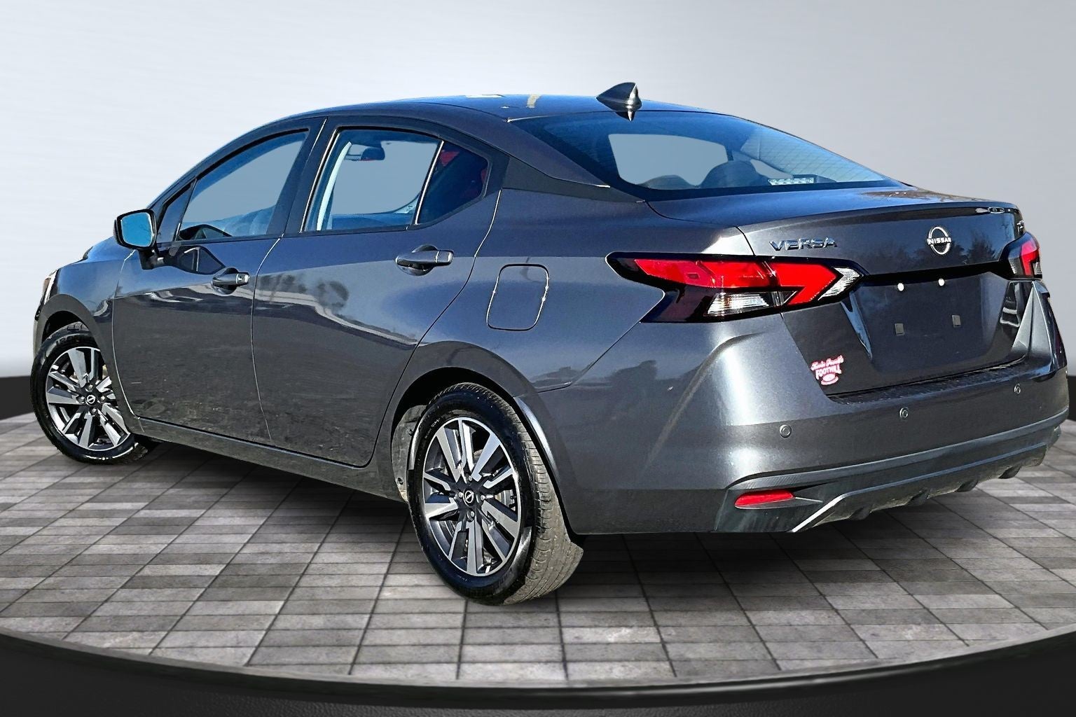 2023 Nissan Versa SV