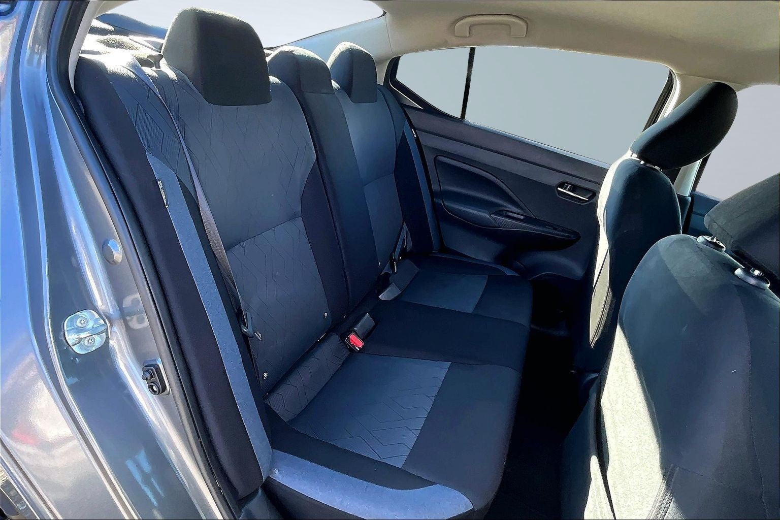 2023 Nissan Versa SV