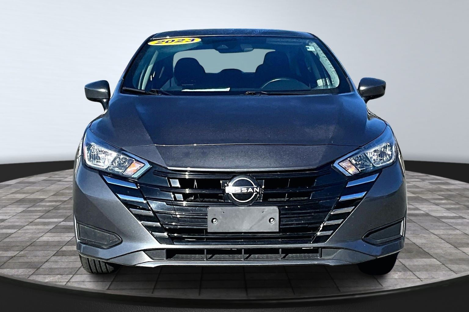 2023 Nissan Versa SV