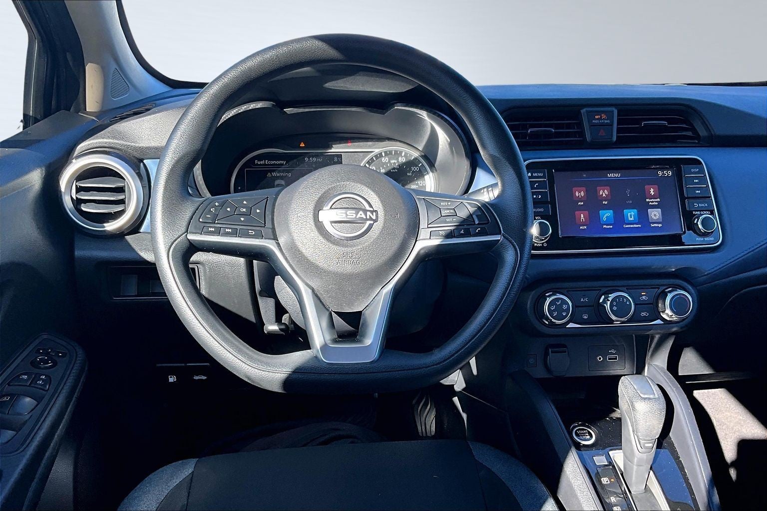 2023 Nissan Versa SV