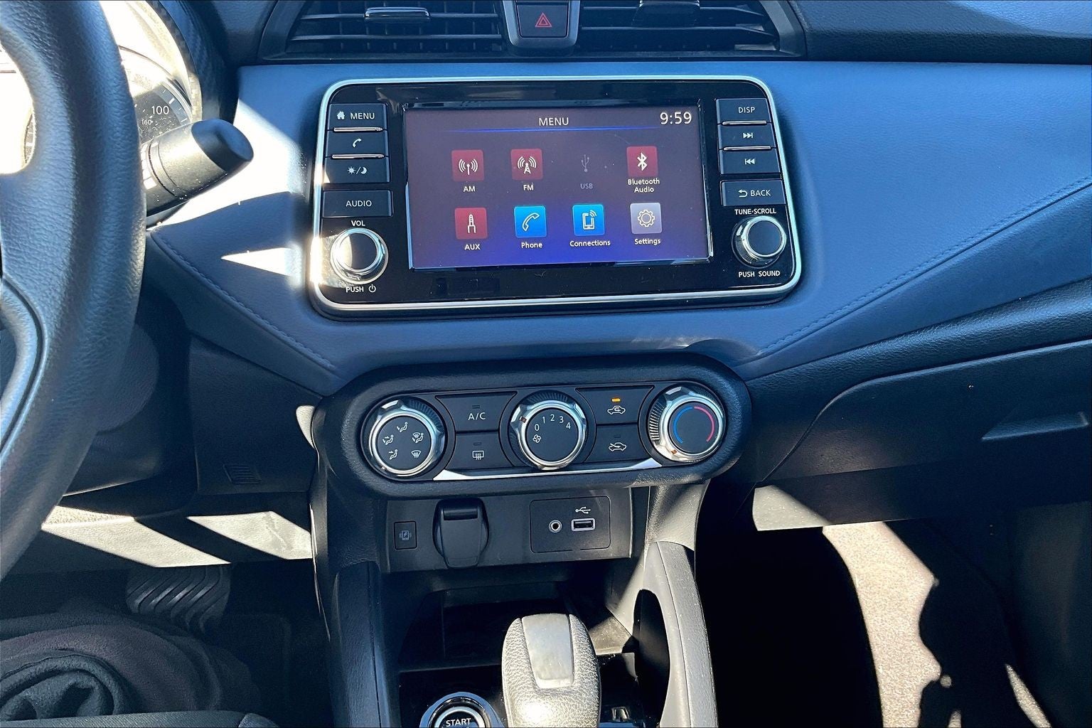 2023 Nissan Versa SV