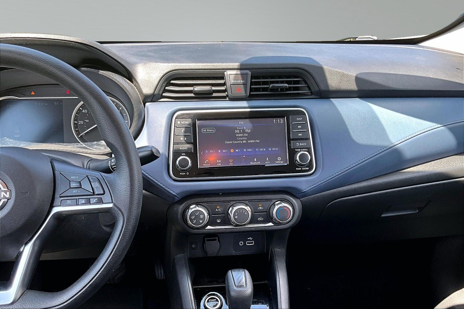 2024 Nissan Versa SV