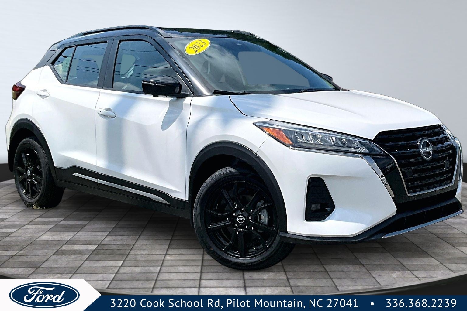 2023 Nissan Kicks SR