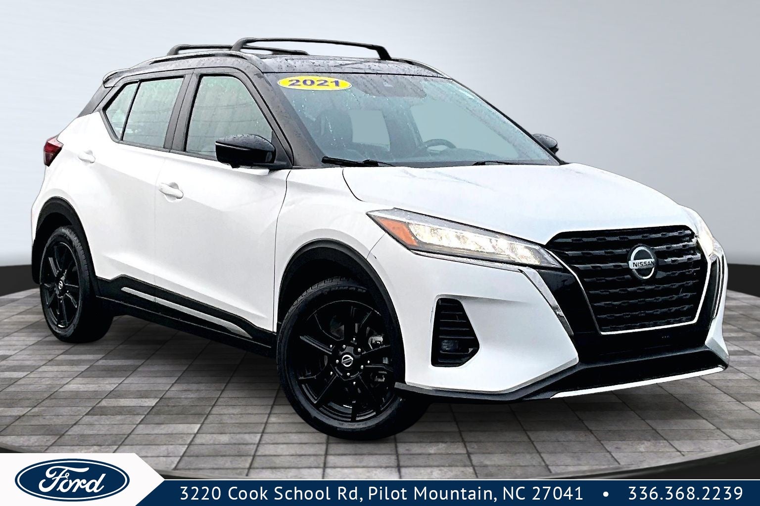 2021 Nissan Kicks SR