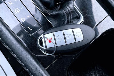 2021 Nissan Kicks SR