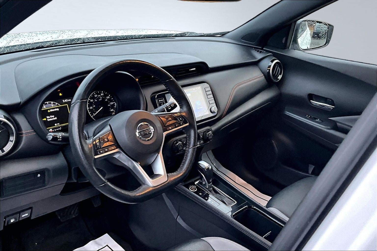 2021 Nissan Kicks SR