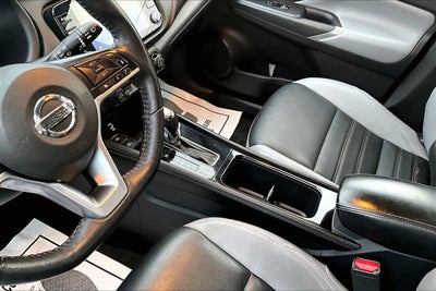 2021 Nissan Kicks SR