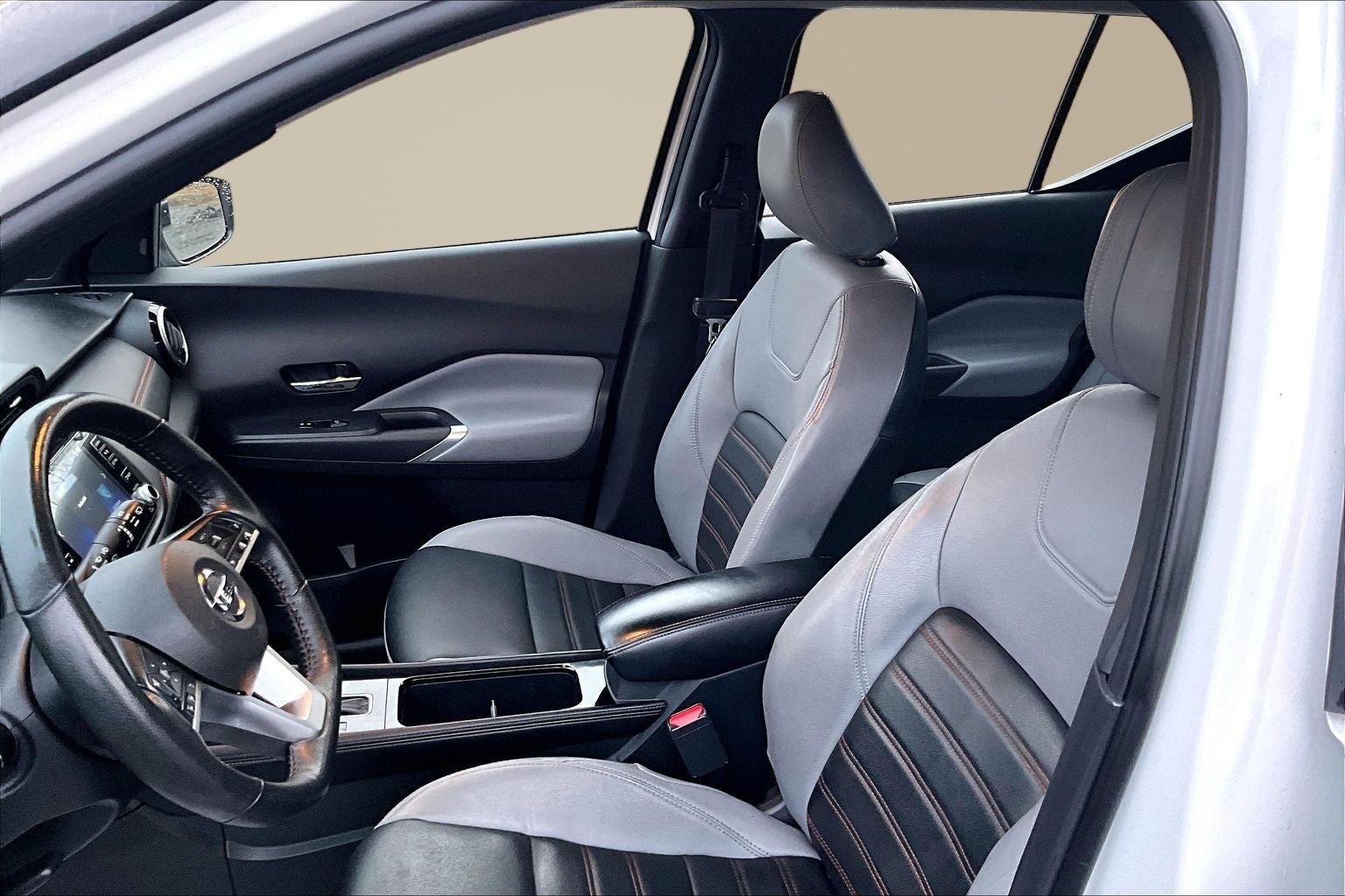 2021 Nissan Kicks SR