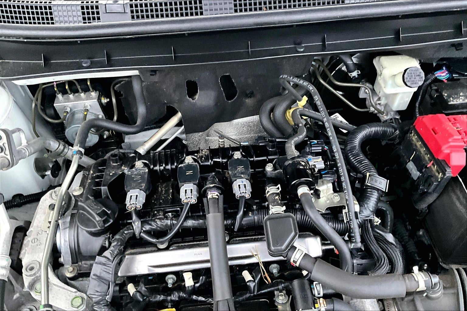 2021 Nissan Kicks SR