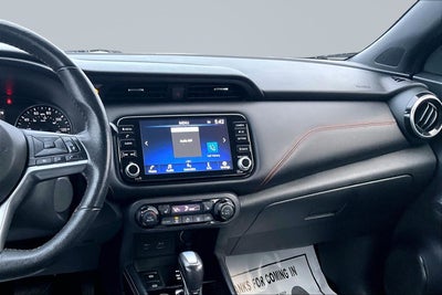 2021 Nissan Kicks SR