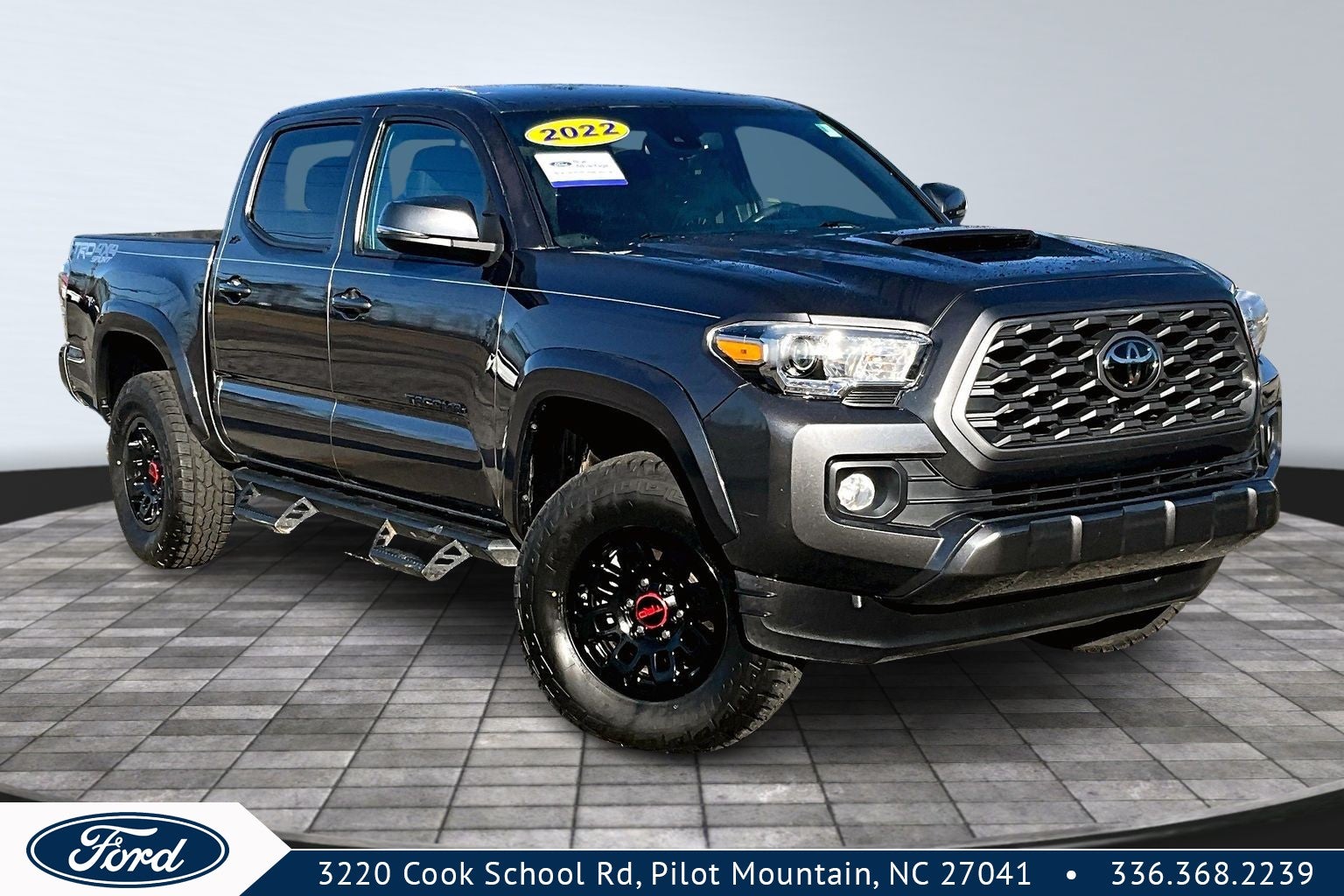 2022 Toyota Tacoma 4WD SR