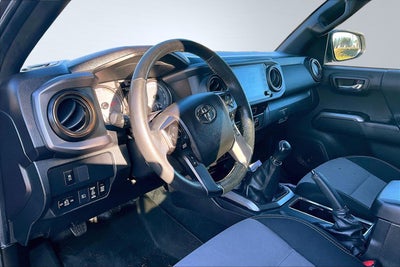 2022 Toyota Tacoma 4WD SR