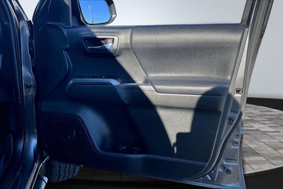 2022 Toyota Tacoma 4WD SR