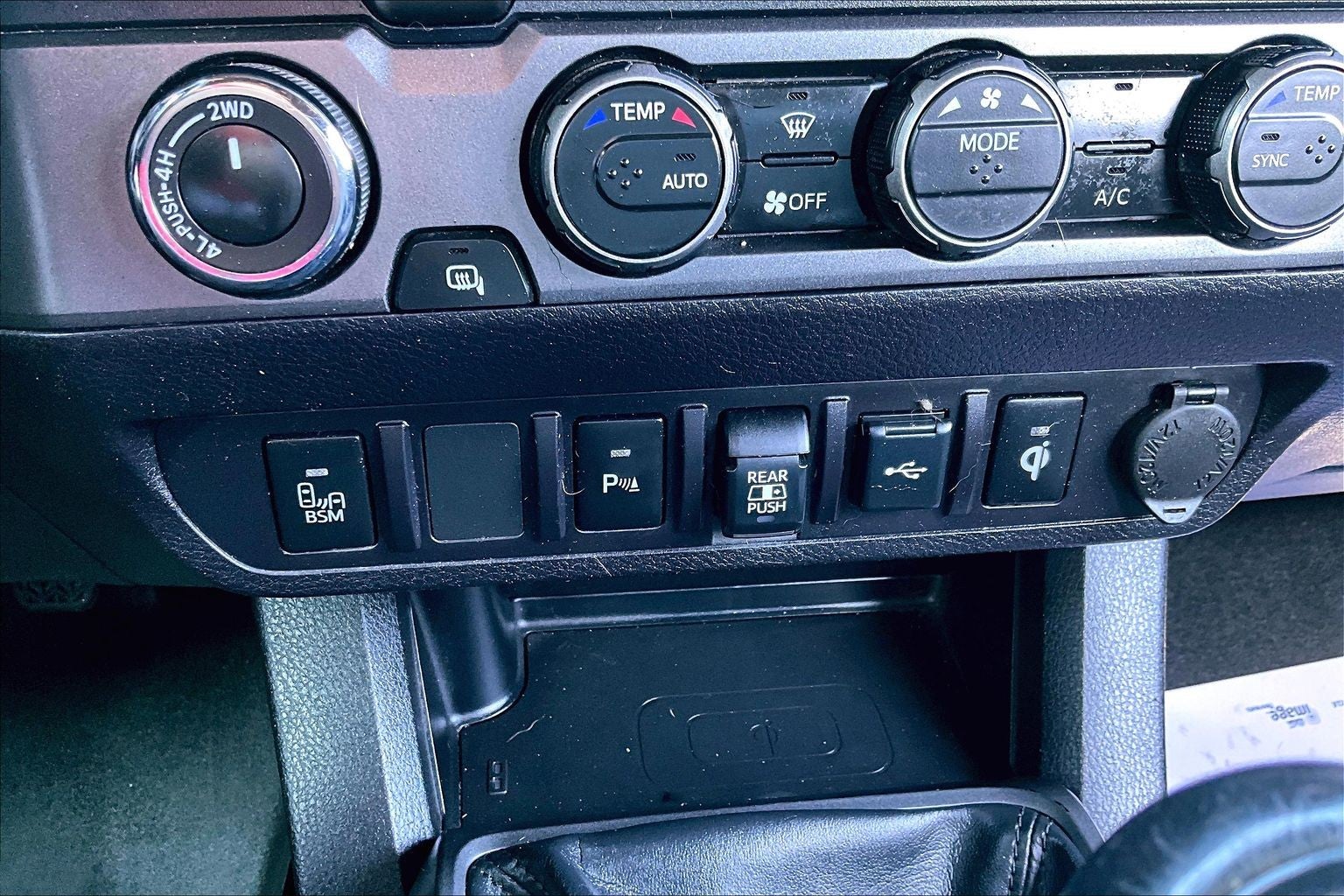 2022 Toyota Tacoma 4WD SR