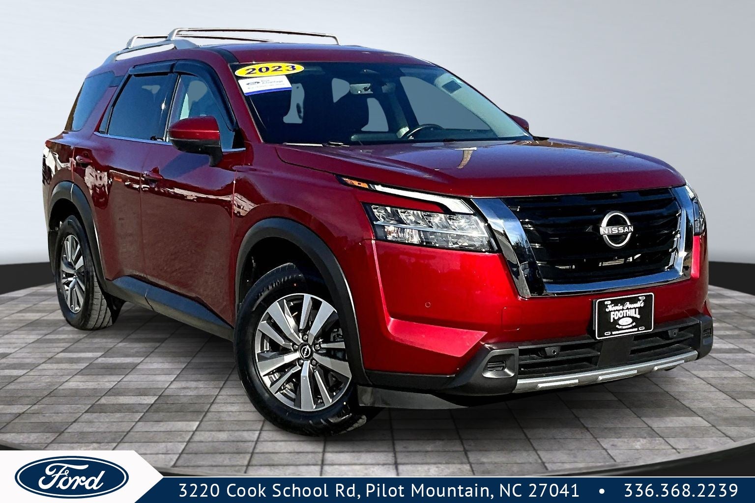 2023 Nissan Pathfinder SL