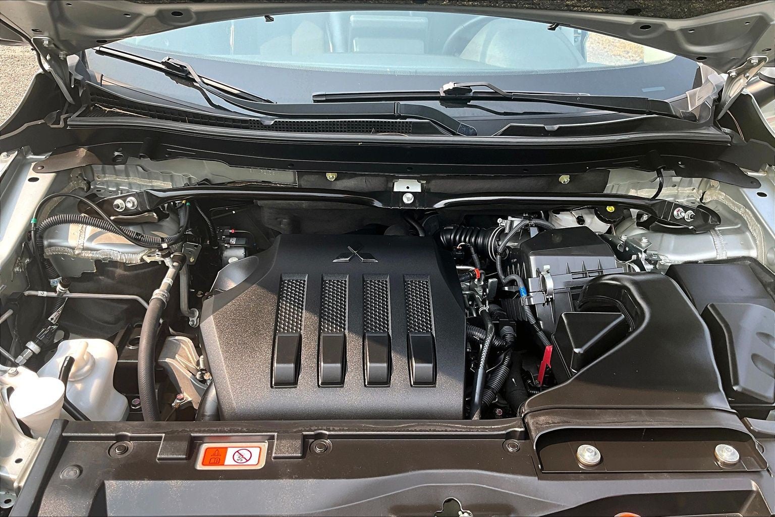 2024 Mitsubishi Eclipse Cross Base