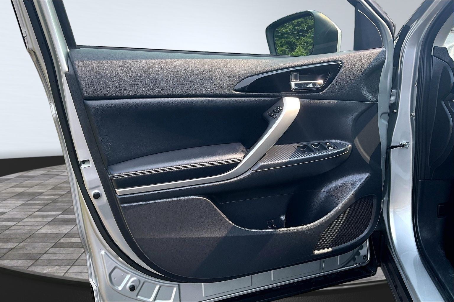 2024 Mitsubishi Eclipse Cross Base