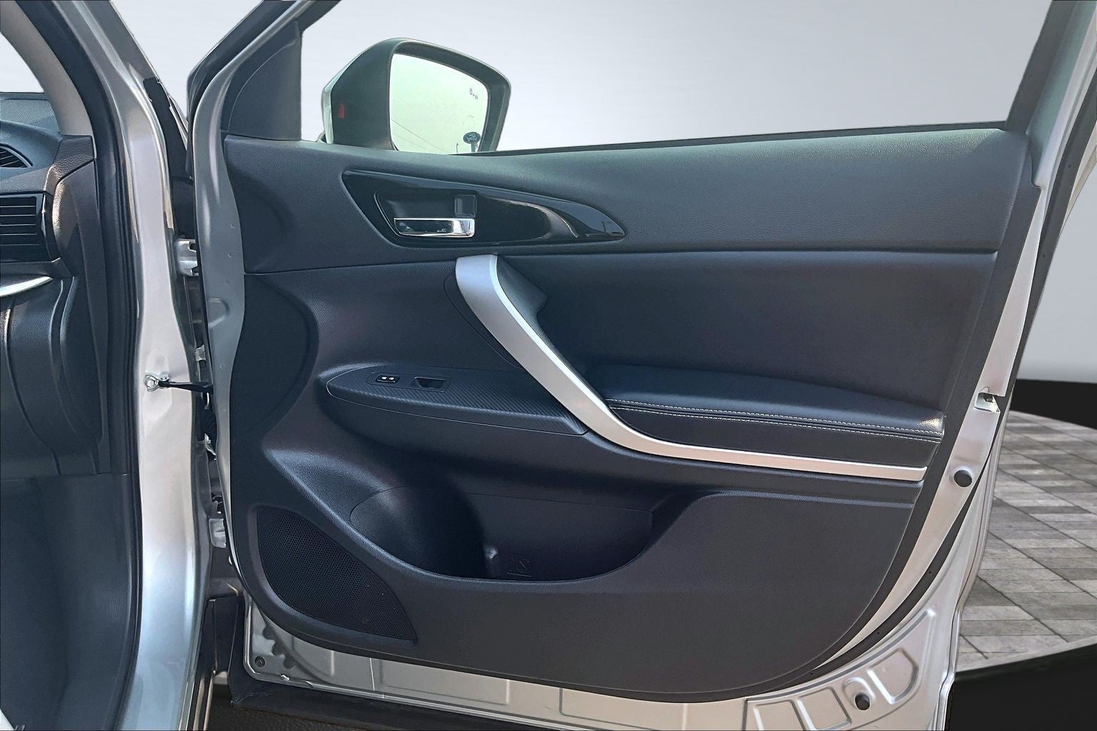 2024 Mitsubishi Eclipse Cross Base