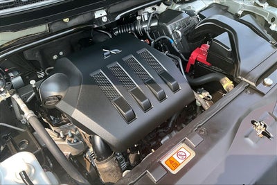 2024 Mitsubishi Eclipse Cross Base