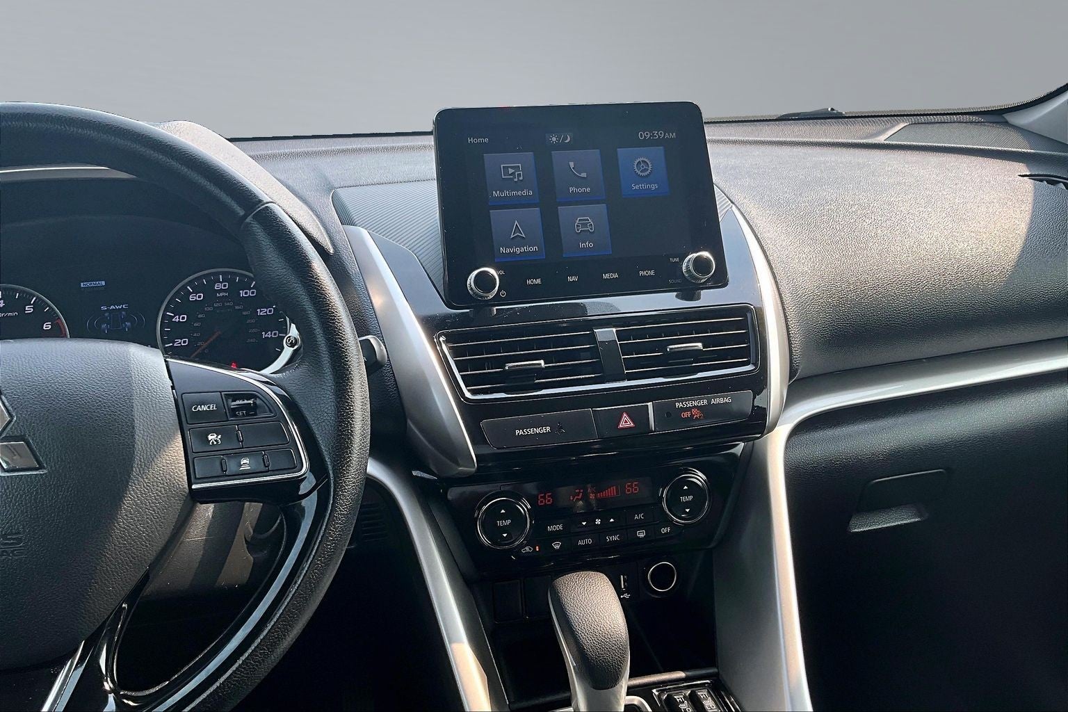 2024 Mitsubishi Eclipse Cross Base