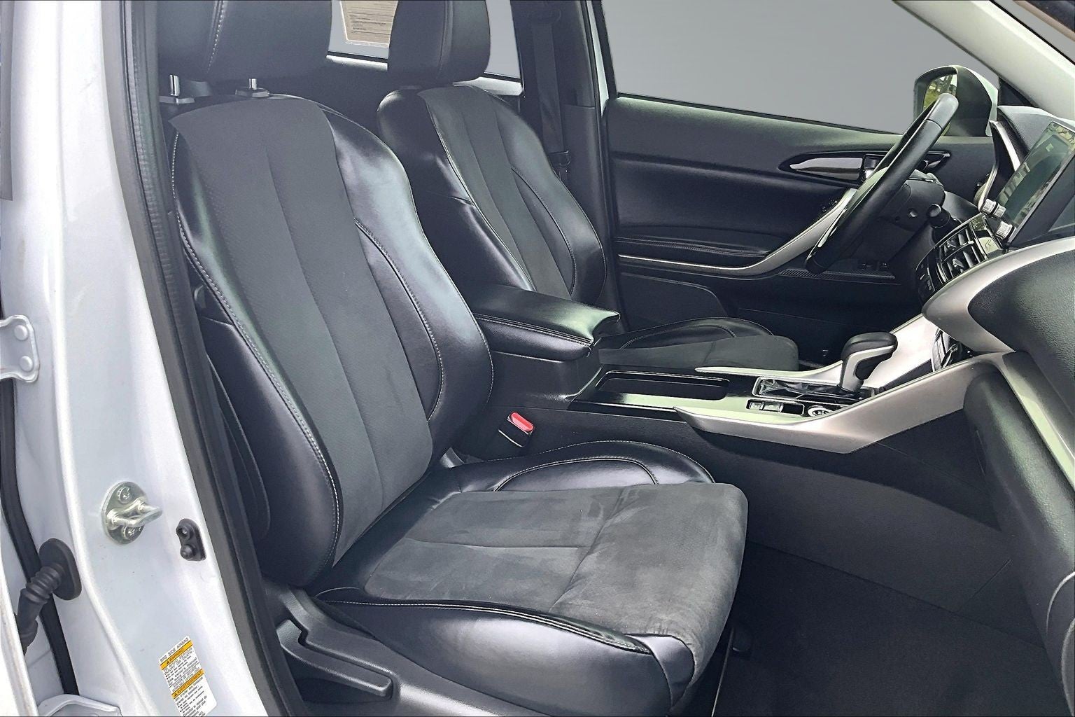 2024 Mitsubishi Eclipse Cross Base