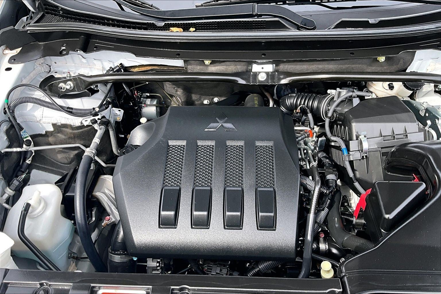 2024 Mitsubishi Eclipse Cross Base