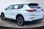 2024 Mitsubishi Outlander Base
