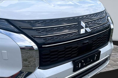 2024 Mitsubishi Outlander Base