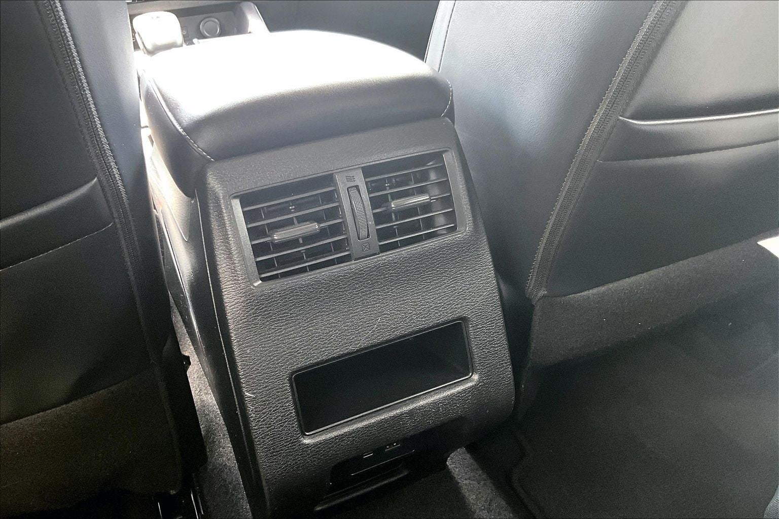 2024 Mitsubishi Outlander Base