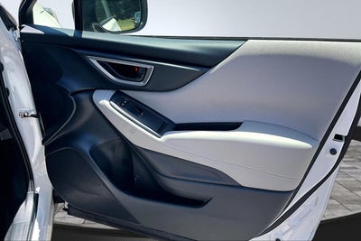 2023 Subaru Forester BASE