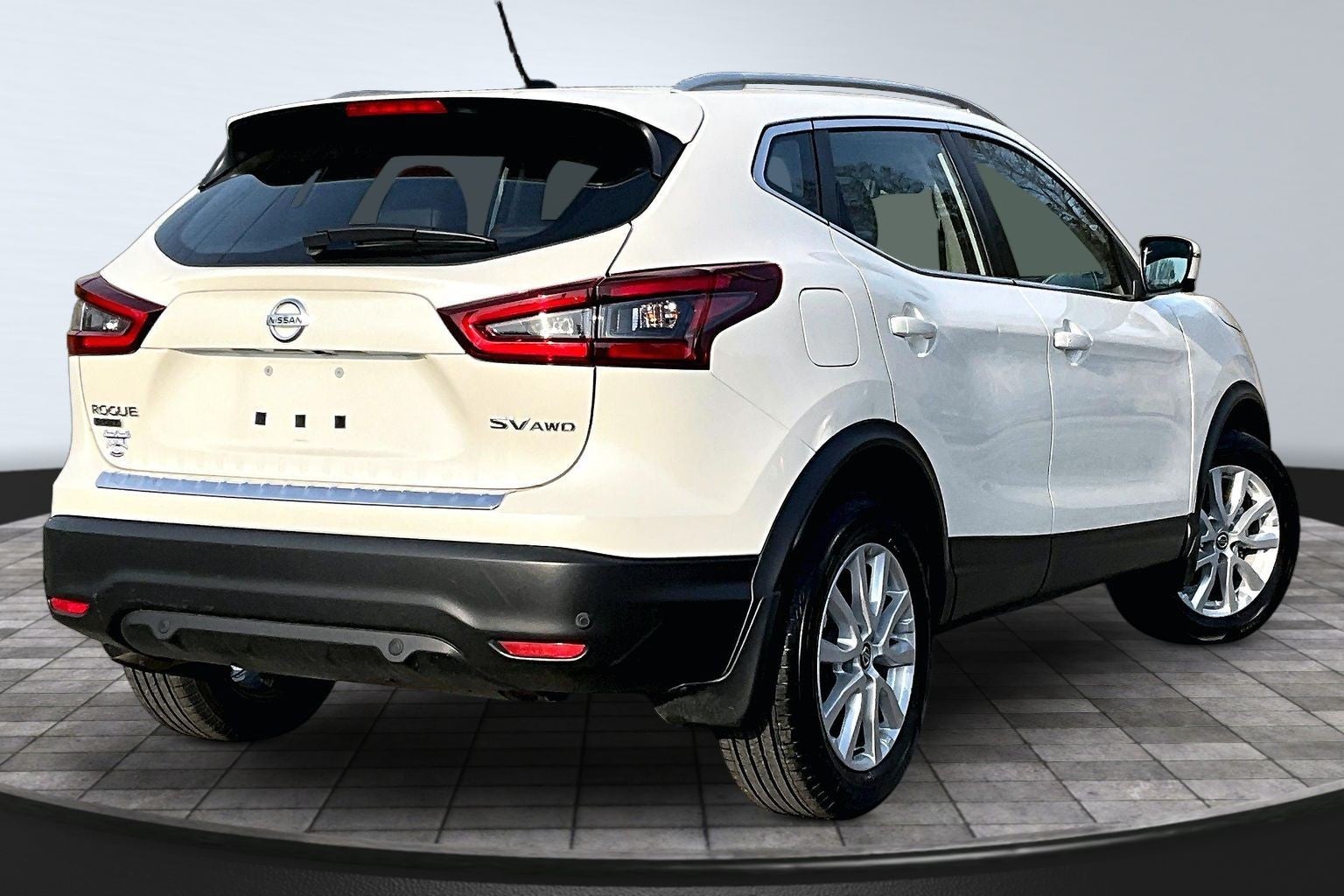 2022 Nissan Rogue Sport SV