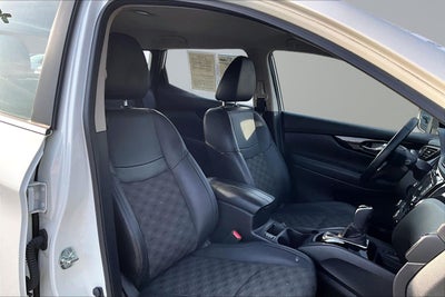 2022 Nissan Rogue Sport SV