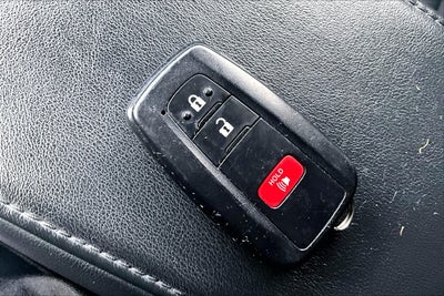 2022 Toyota Prius Base