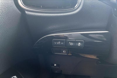 2022 Toyota Prius Base