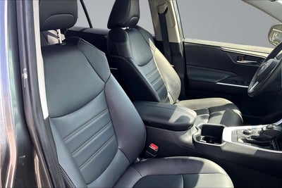 2022 Toyota RAV4 Hybrid XLE Premium
